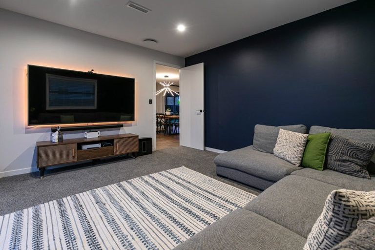Photo of property in 2a Roland Road, Greenhithe, Auckland, 0632