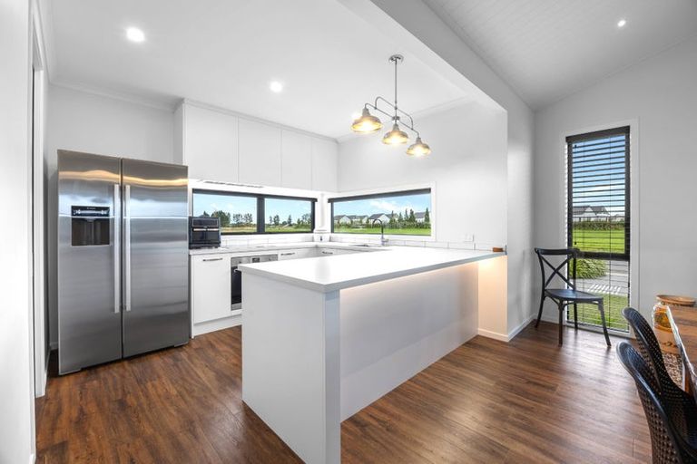 Photo of property in 10 Mills Road, Marshland, Christchurch, 8051