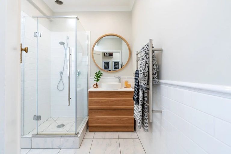 Photo of property in 3/7 Stowe Hill, Thorndon, Wellington, 6011