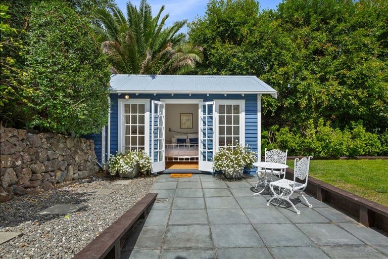 Photo of property in 23 Ewen Alison Avenue, Devonport, Auckland, 0624