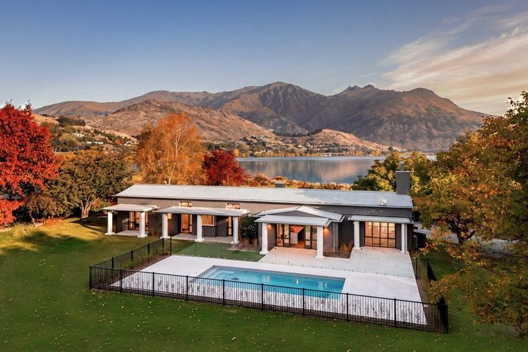 Photo of property in 42 Central Park Avenue, Lake Hayes, Queenstown, 9371
