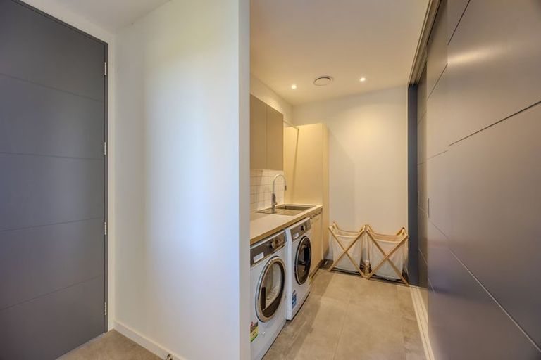 Photo of property in 87a Infinity Drive, Wanaka, 9305