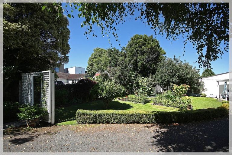 Photo of property in 69b Mako Mako Road, Levin, 5510