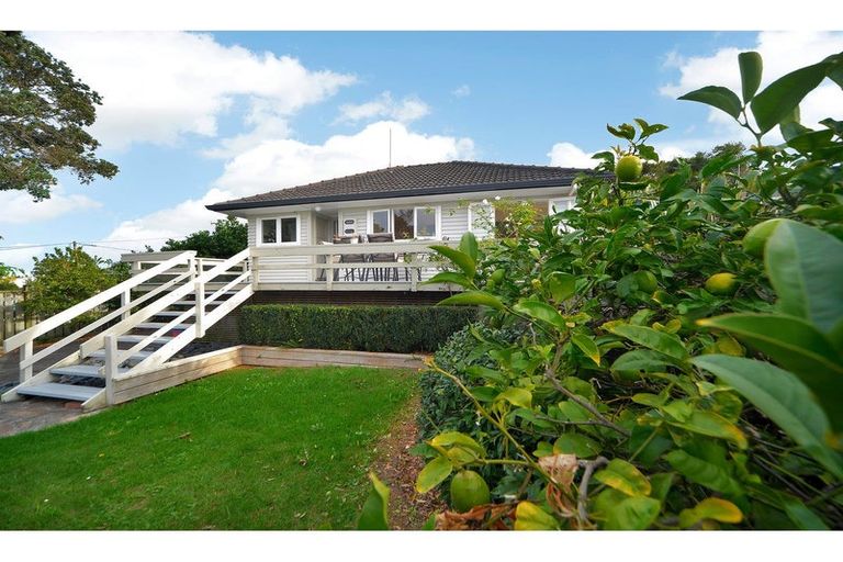 Photo of property in 53 Matai Road, Stanmore Bay, Whangaparaoa, 0932