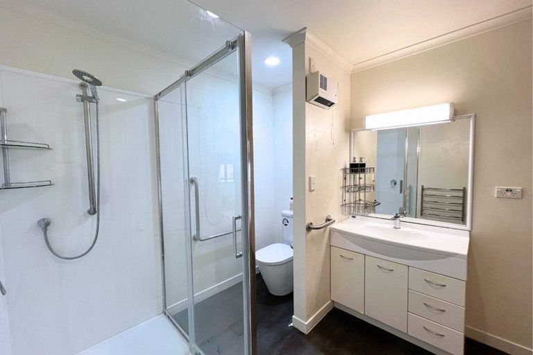 Photo of property in 151c Colwill Road, Massey, Auckland, 0614