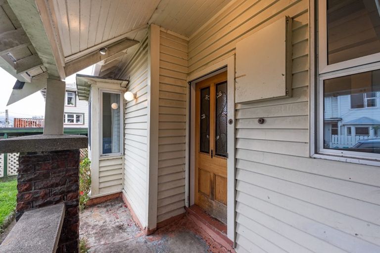 Photo of property in 43 Thompson Street, Mount Cook, Wellington, 6011