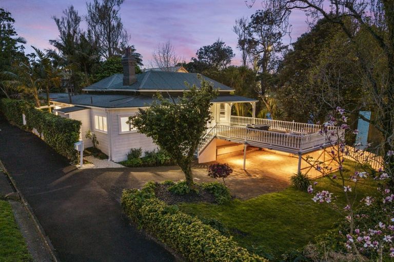 Photo of property in 25 Princes Street, Northcote Point, Auckland, 0627