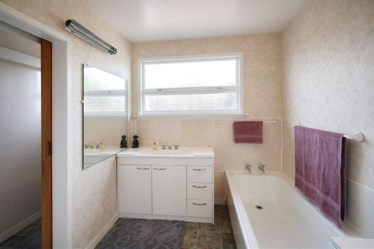 Photo of property in 4 Mendip Place, Casebrook, Christchurch, 8051