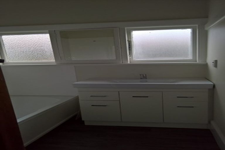 Photo of property in 115 Randolph Street, Woolston, Christchurch, 8062