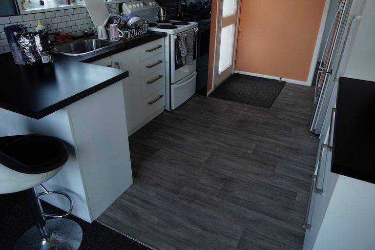Photo of property in 2/92a Randolph Street, Woolston, Christchurch, 8062