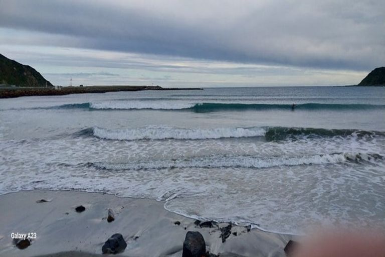 Photo of property in 218u8 Onepu Road, Lyall Bay, Wellington, 6022