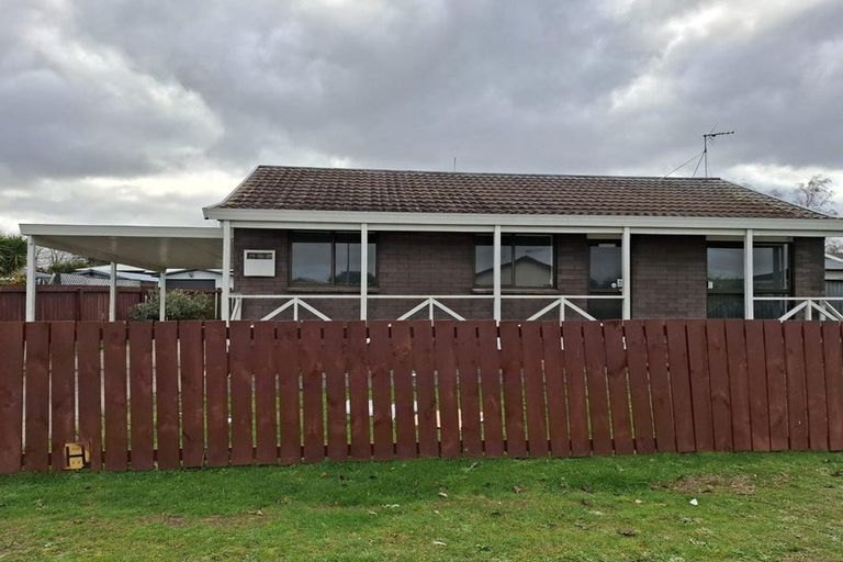 Photo of property in 4a Kentucky Crescent, Nawton, Hamilton, 3200