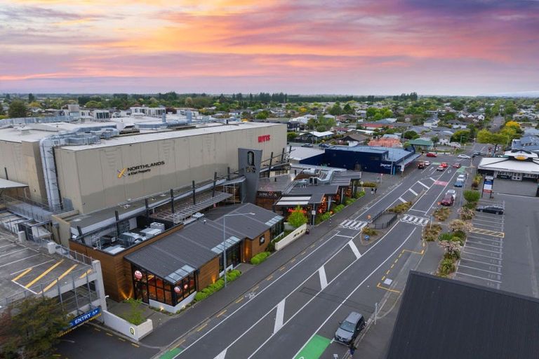 Photo of property in 48 Main North Road, Papanui, Christchurch, 8052