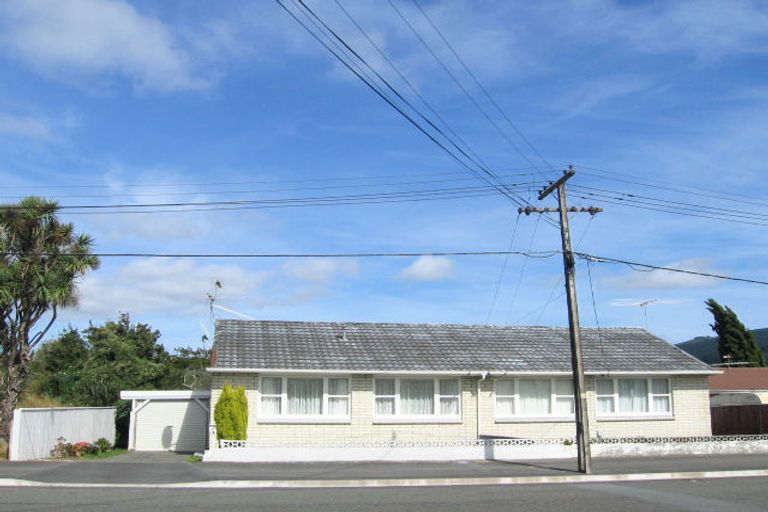 Photo of property in 2a Liverpool Street, Trentham, Upper Hutt, 5018