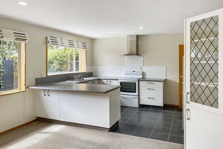 Photo of property in 24b Picton Avenue, Riccarton, Christchurch, 8011