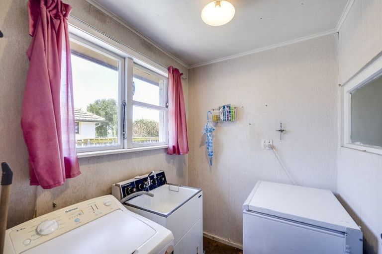 Photo of property in 28 Fleming Crescent, Maraenui, Napier, 4110