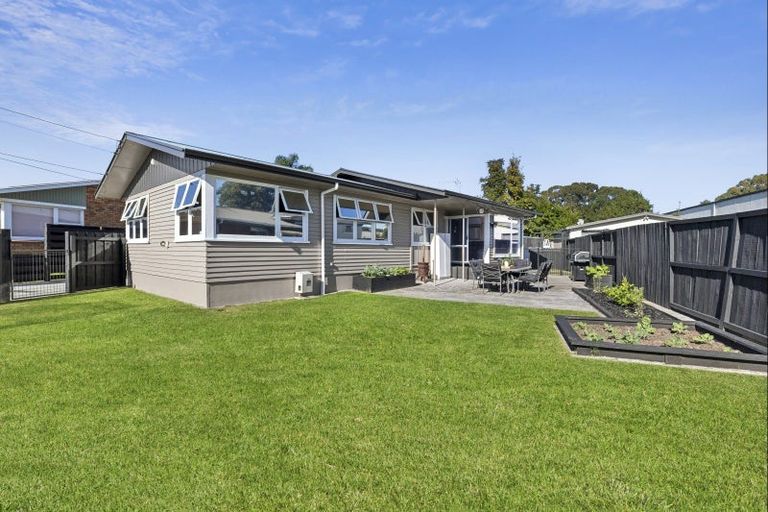 Photo of property in 70 Mears Road, St Andrews, Hamilton, 3200