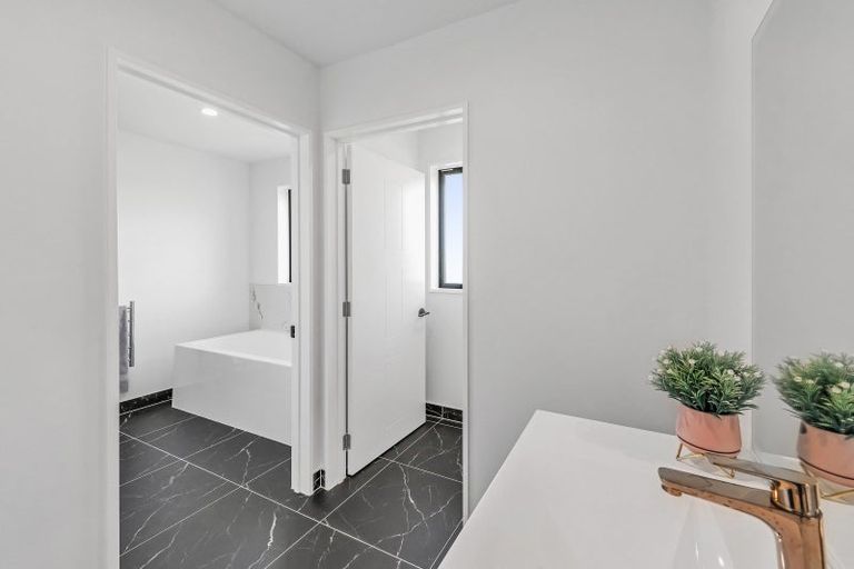 Photo of property in 194 Curraghs Road, Rolleston, 7675