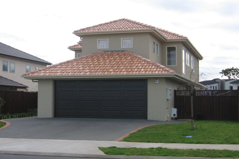 Photo of property in 12 Coachman Drive, Flat Bush, Auckland, 2016