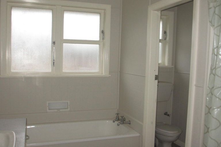 Photo of property in 7 Viscount Place, West End, Palmerston North, 4412