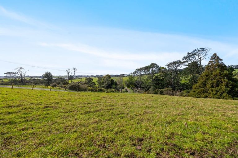 Photo of property in 134 Reid Road, Glenbrook, Waiuku, 2681