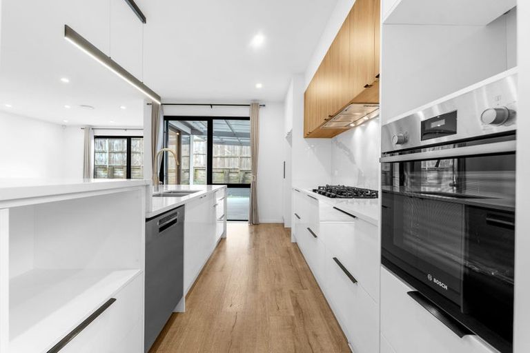 Photo of property in 3 Cyperus Street, Flat Bush, Auckland, 2019