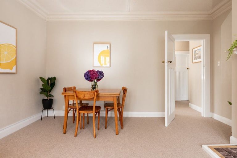 Photo of property in Pukehinau Flats, 4/1 Brooklyn Road, Mount Cook, Wellington, 6011