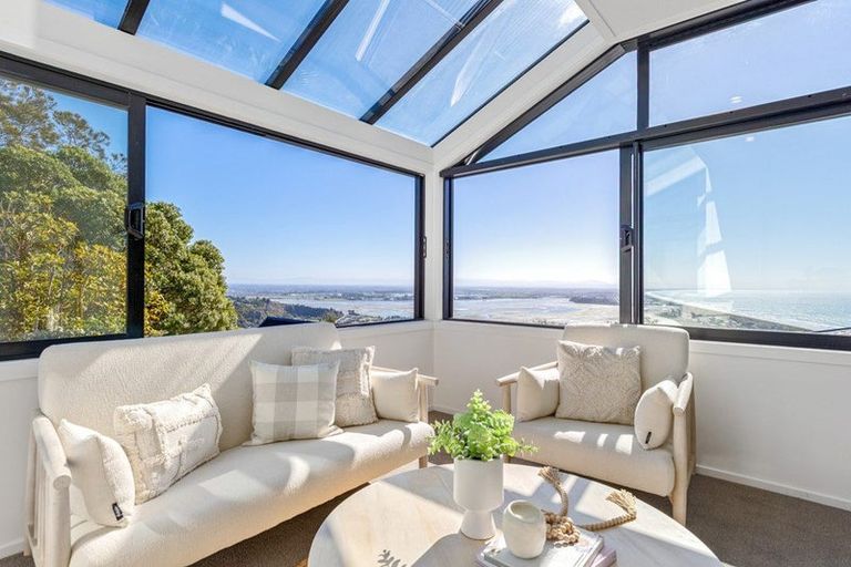 Photo of property in 28 Panorama Road, Clifton, Christchurch, 8081