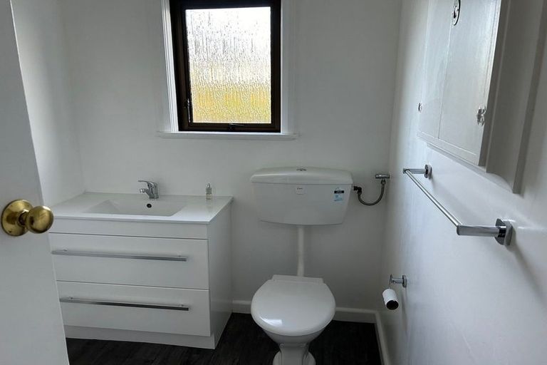 Photo of property in 10 Cassino Crescent, Onekawa, Napier, 4110