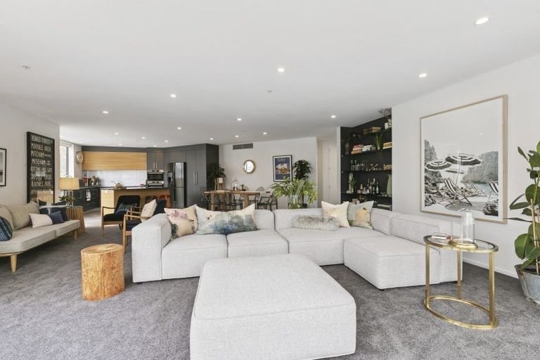 Photo of property in Alto Apartments, 4a/22 Telford Terrace, Oriental Bay, Wellington, 6011