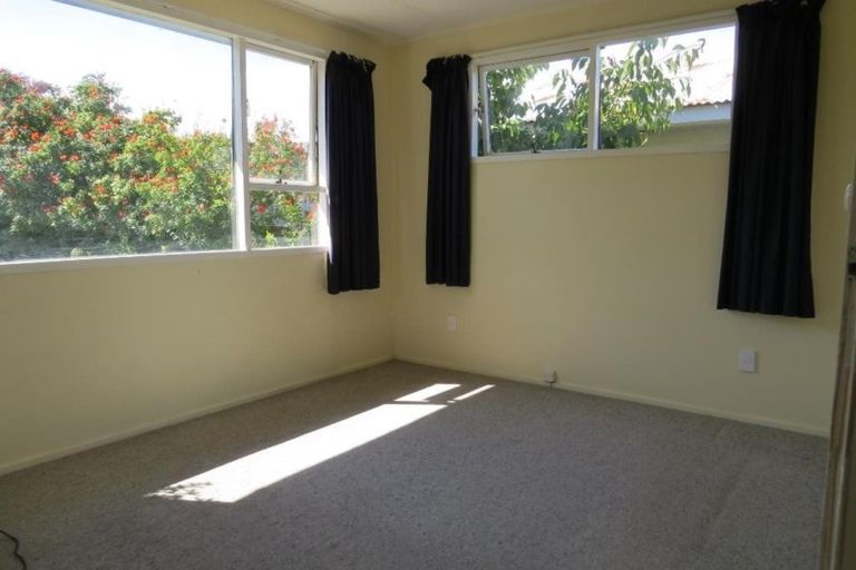 Photo of property in 57 Mazengarb Road, Paraparaumu Beach, Paraparaumu, 5032