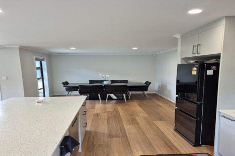 Photo of property in 26 Castletown Street, Wallaceville, Upper Hutt, 5018