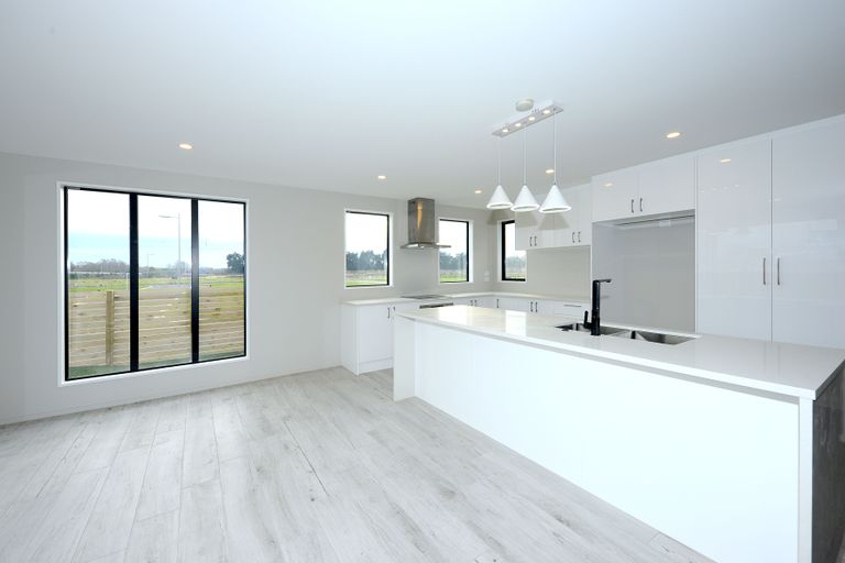 Photo of property in 38 Sarikei Avenue, Northwood, Christchurch, 8051