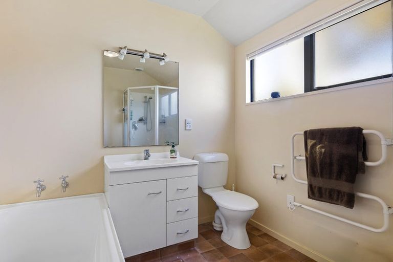 Photo of property in 26 Highcrest Heights, Westmorland, Christchurch, 8025