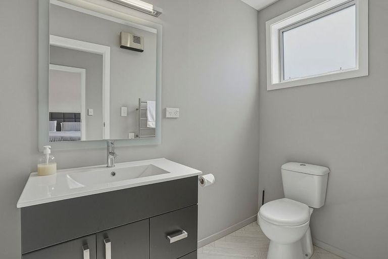 Photo of property in 43 Bradshaw Street, South Dunedin, Dunedin, 9012
