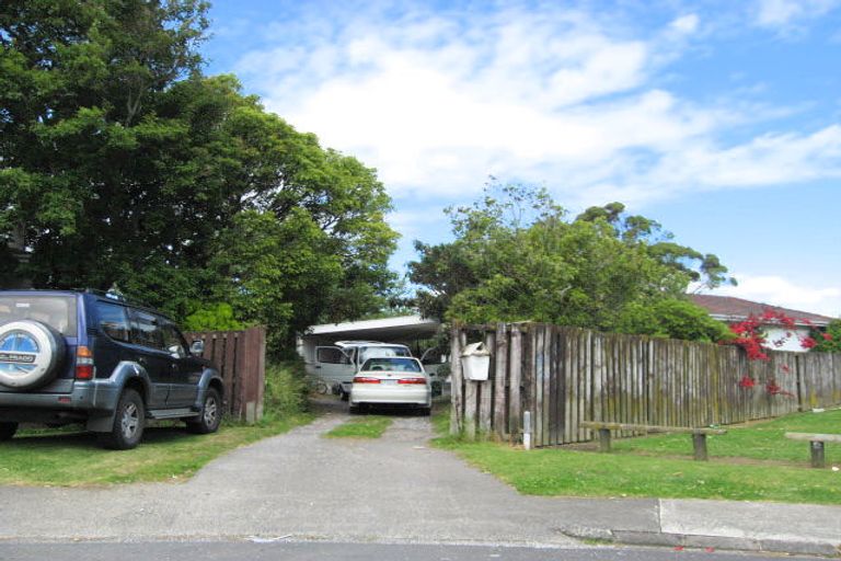 Photo of property in 12 Norton Place, Mangere, Auckland, 2022