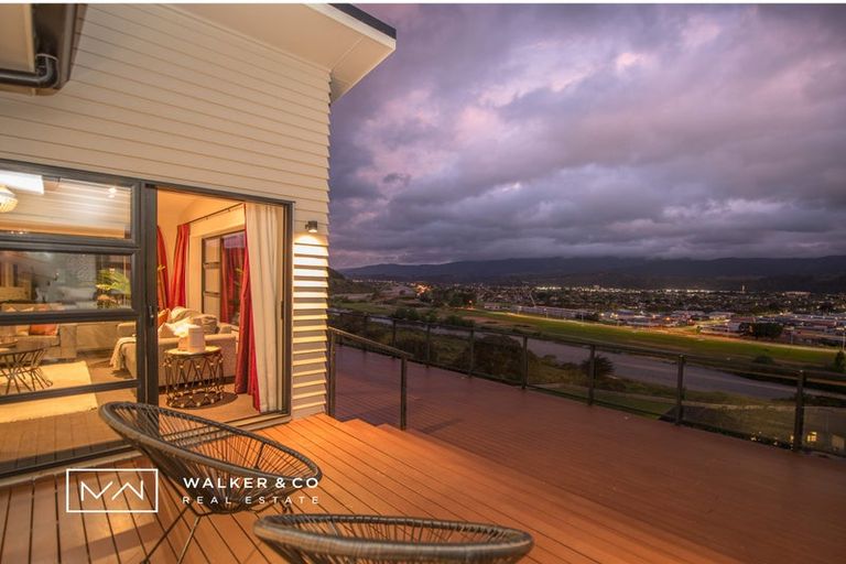Photo of property in 29 Riverstone Drive, Riverstone Terraces, Upper Hutt, 5018