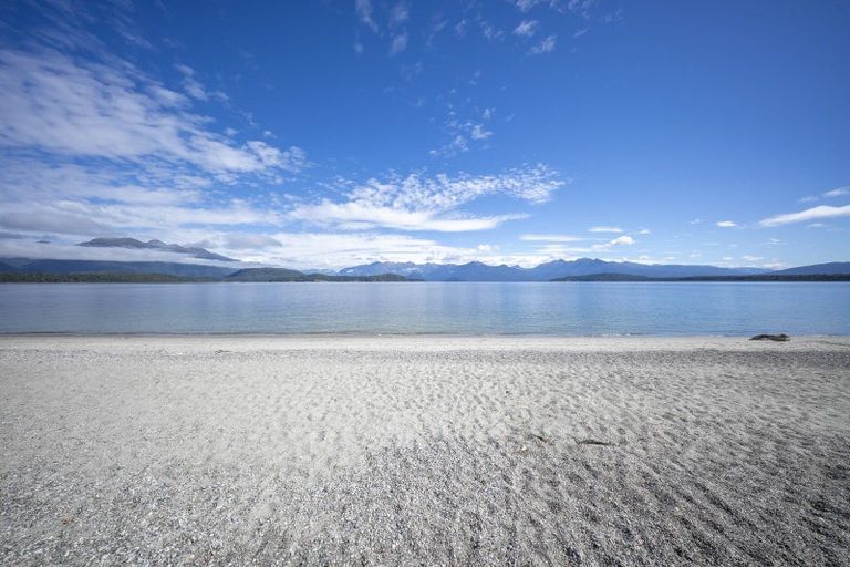 Photo of property in 6 Cathedral Drive, Manapouri, 9679