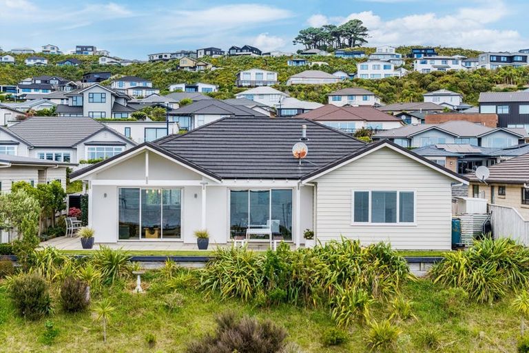 Photo of property in 10 John Burke Drive, Aotea, Porirua, 5024