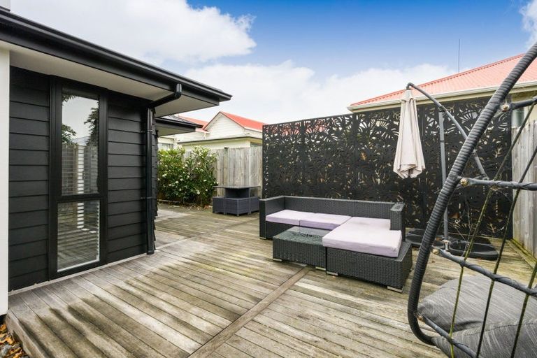 Photo of property in 6 Ngaio Street, West End, Palmerston North, 4412