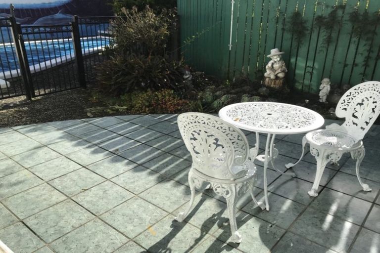 Photo of property in 16 Saxton Street, Levin, 5510