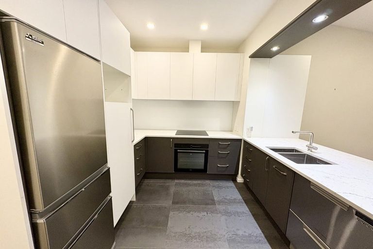 Photo of property in 2/1 Vivian Street, Te Aro, Wellington, 6011