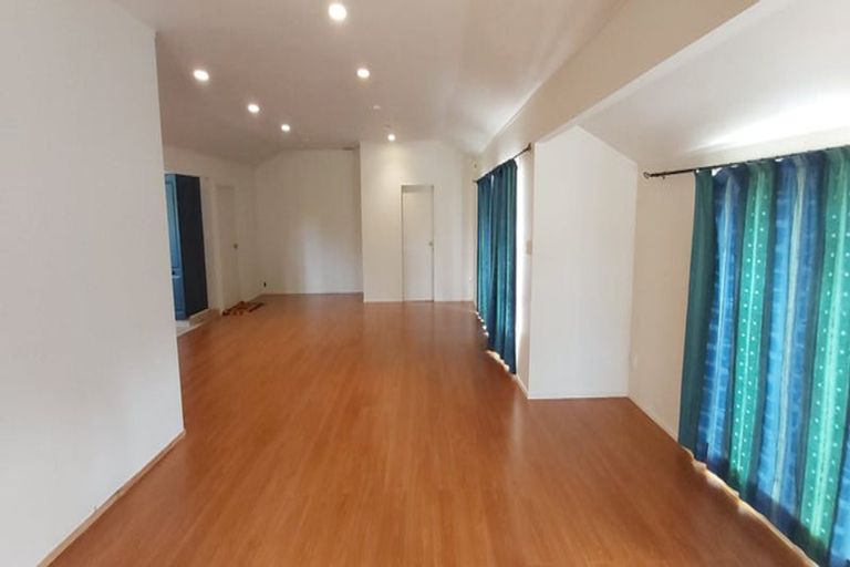 Photo of property in 1471 East Coast Road, Redvale, Albany, 0794