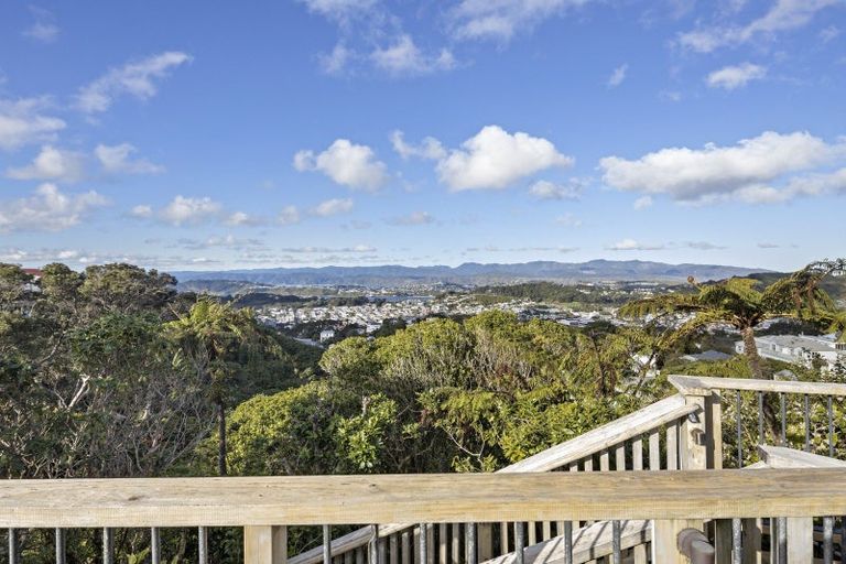 Photo of property in 39 Mills Road, Brooklyn, Wellington, 6021