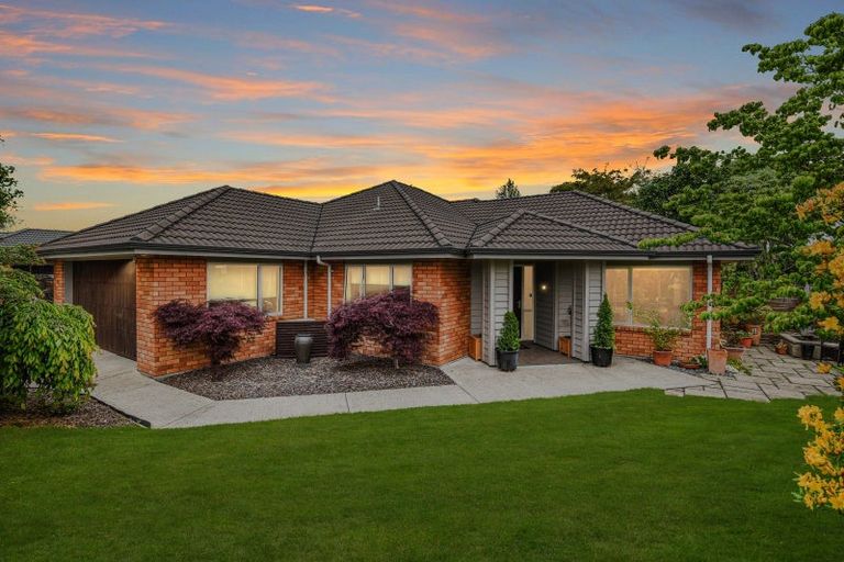 Photo of property in 32 Carroll Place, Owhata, Rotorua, 3010