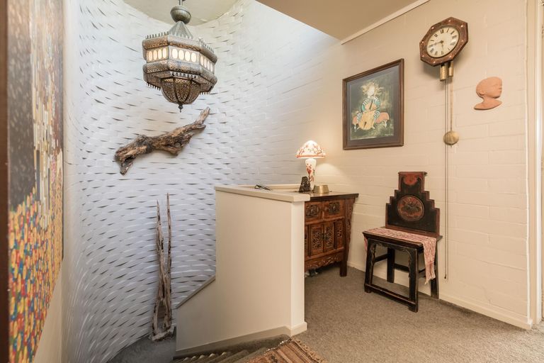 Photo of property in 70 Scenic Drive, Titirangi, Auckland, 0604