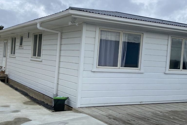 Photo of property in 981 East Coast Road, Redvale, Auckland, 0794