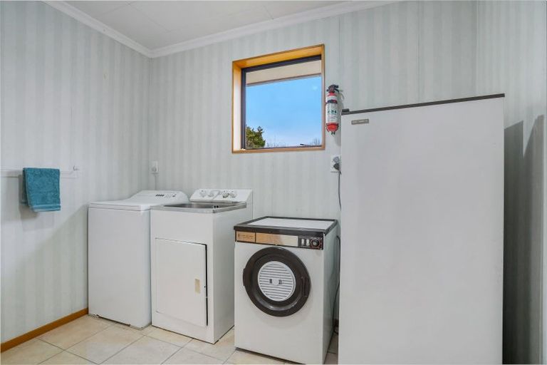 Photo of property in 1 Niddry Crescent, Winton, 9720