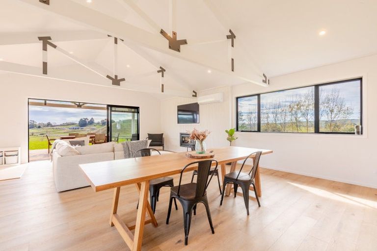 Photo of property in 1 Braehead Road, Otane, 4277