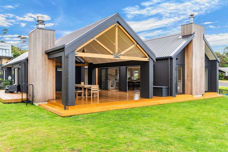 Photo of property in 3 Garden Way, Mangawhai Heads, Mangawhai, 0505